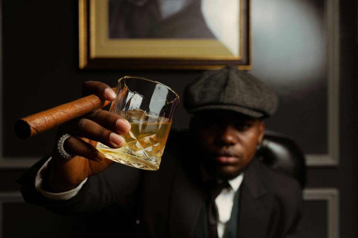 Why Do People Drink Alcohol ? Psychology and Culture Explained.
